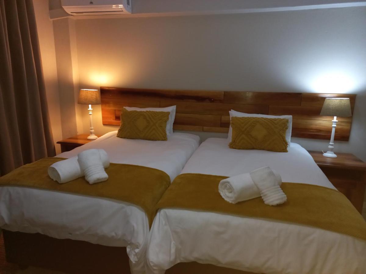St George'S Guest House Tzaneen Bagian luar foto
