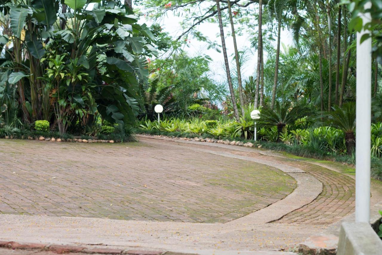 St George'S Guest House Tzaneen Bagian luar foto